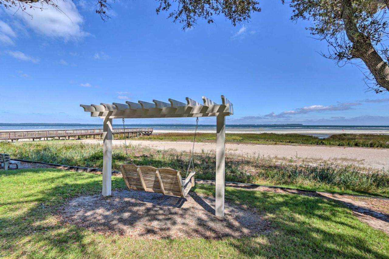 Colorful Hilton Head Condo With Beach And Pool Access! Хилтон-Хед-Айленд Экстерьер фото