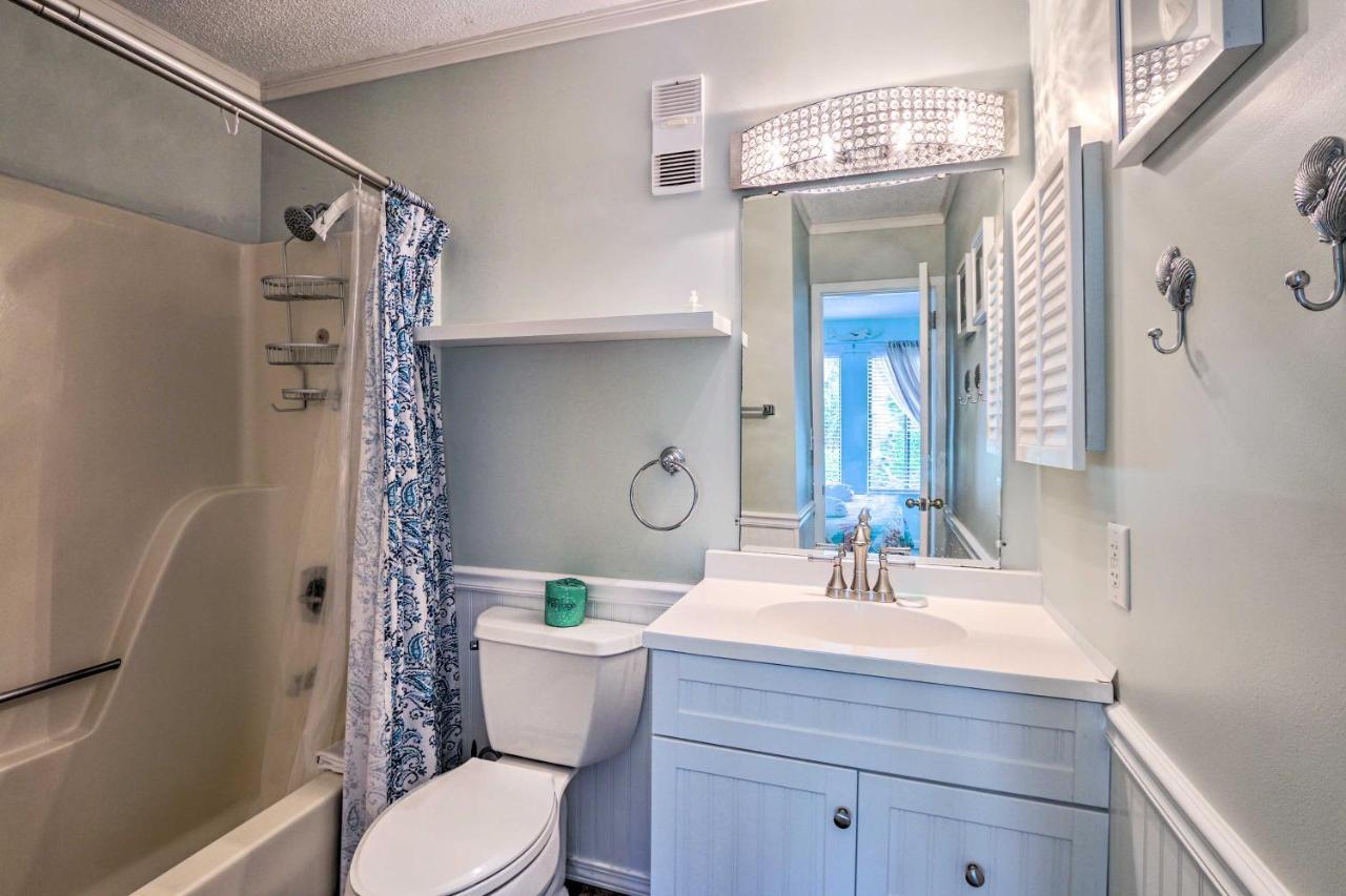 Colorful Hilton Head Condo With Beach And Pool Access! Хилтон-Хед-Айленд Экстерьер фото